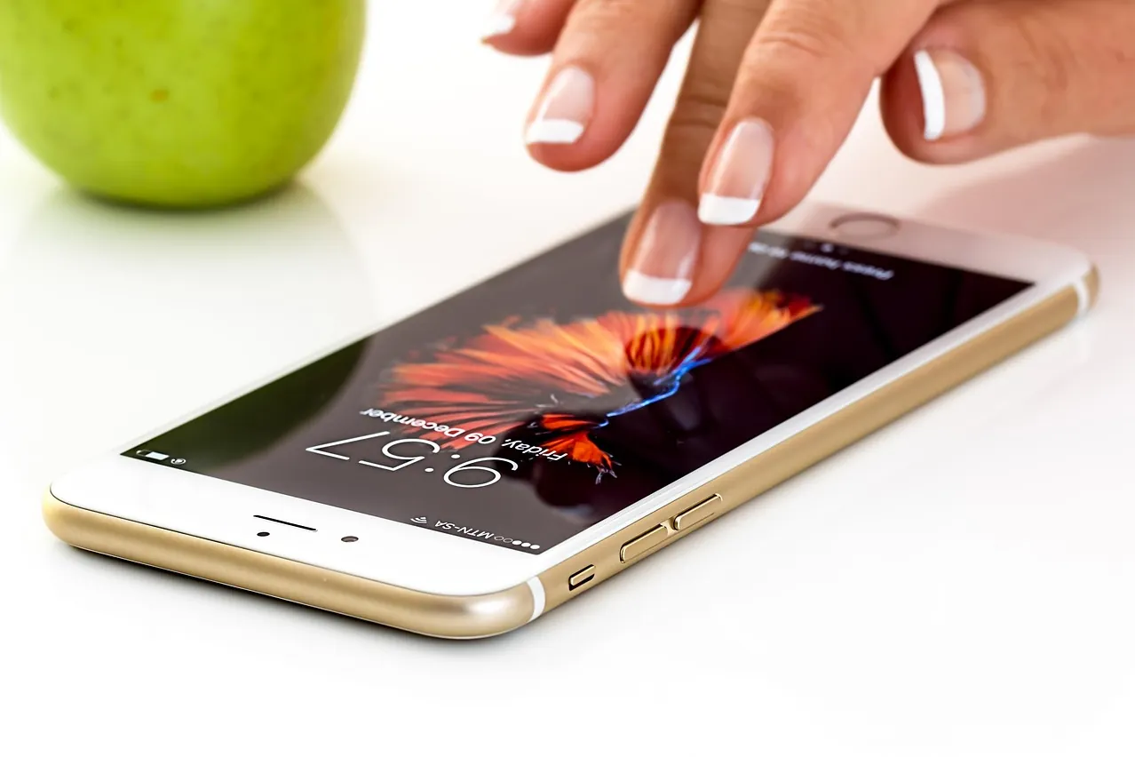 Smartphone, cellphone, touchscreen