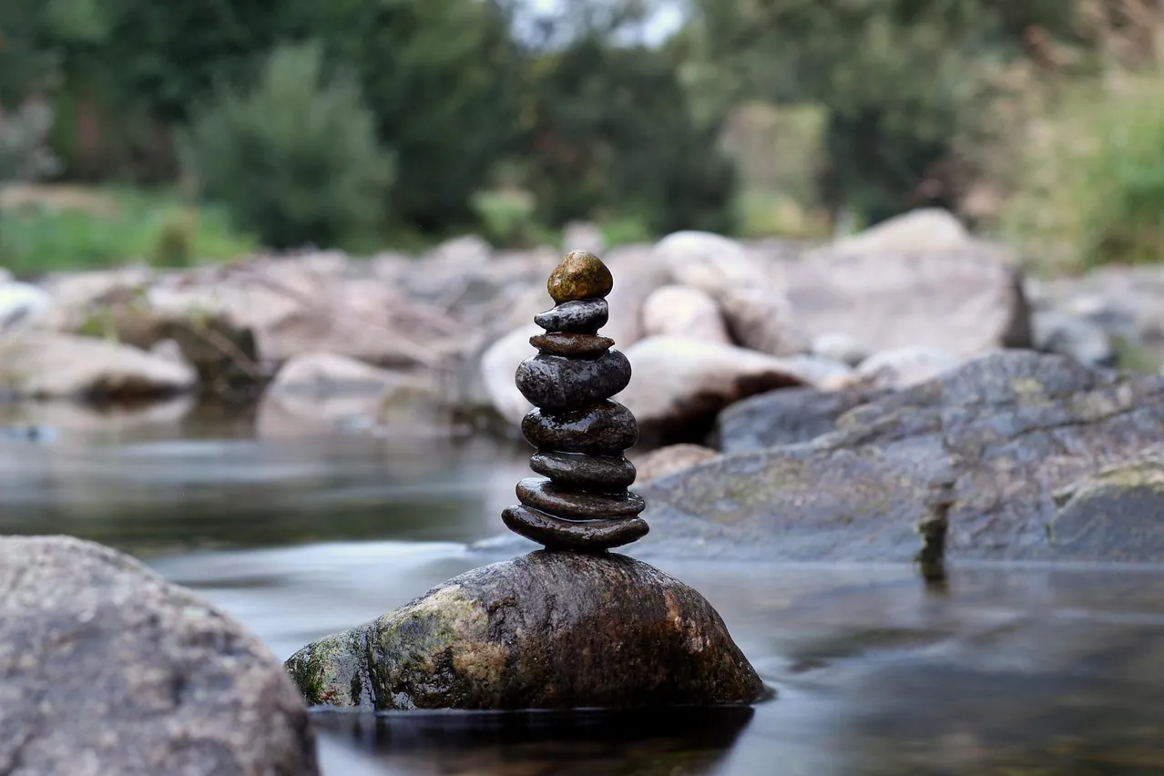 Stone tower, water, flow