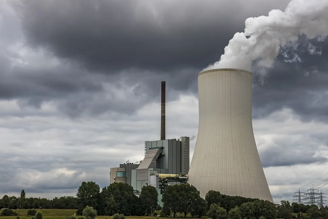 Power plant, cooling tower, coal-fired power station