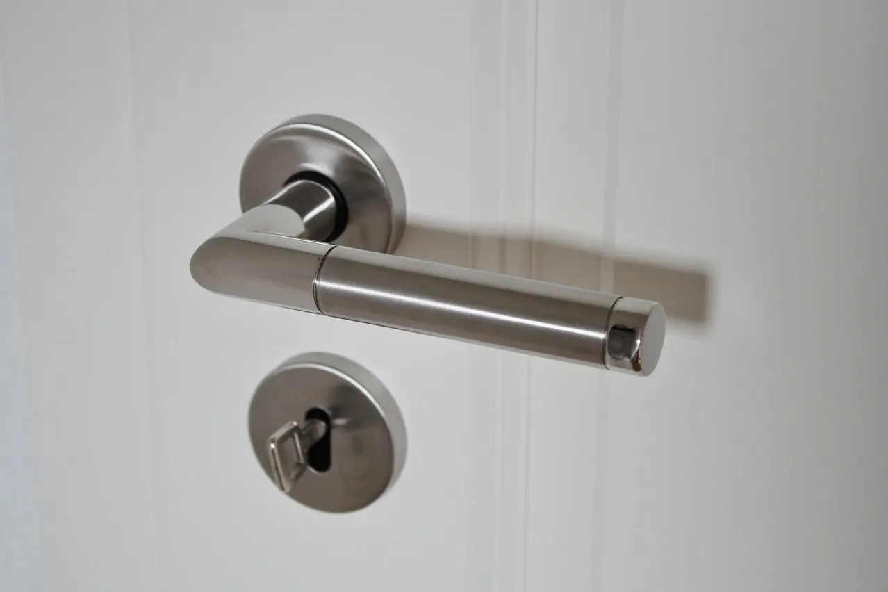 Door handle, door knob, jack