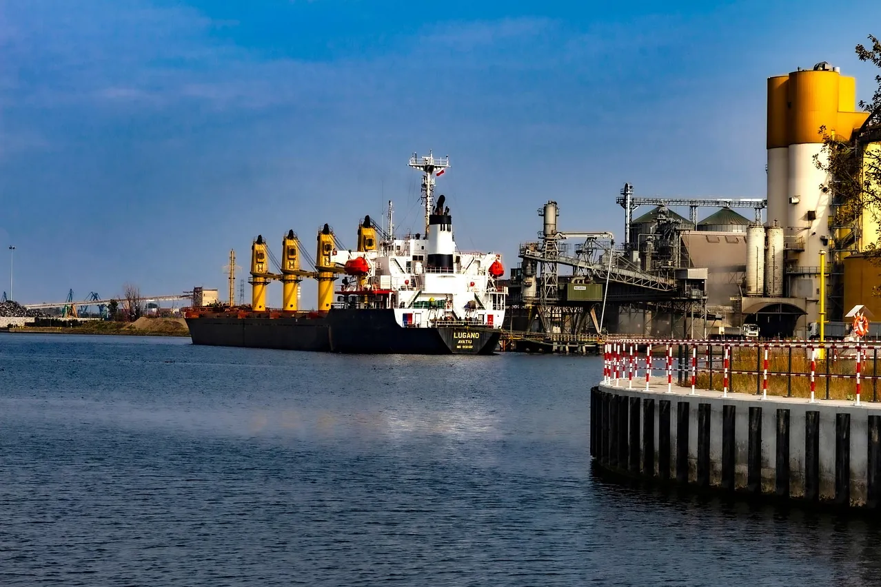Port, loading dock, harbor